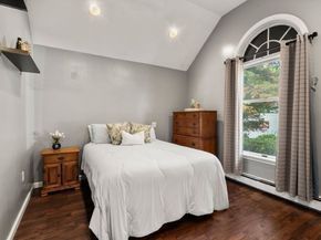 164 Plymouth St, Halifax MA 02338