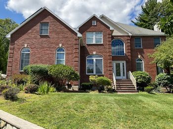 7 Homeland Cir
