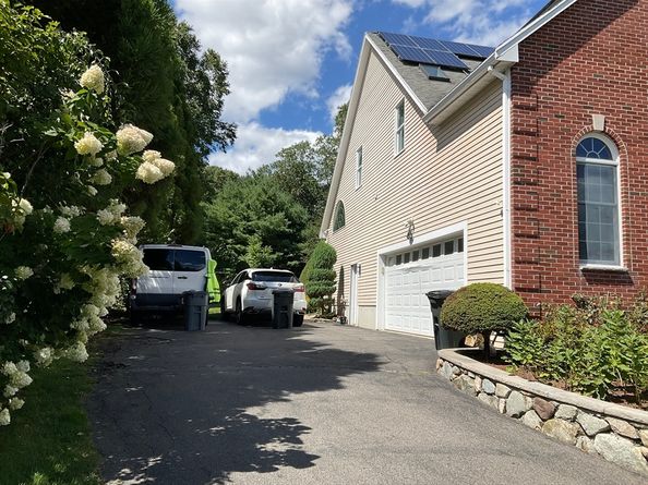 7 Homeland Cir, Saugus MA 01906