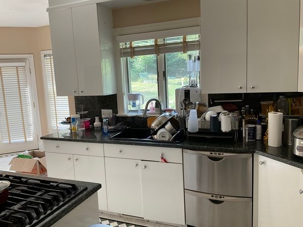 7 Homeland Cir, Saugus MA 01906