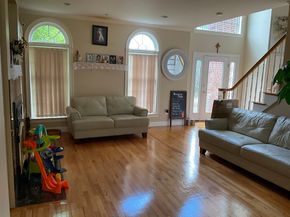 7 Homeland Cir, Saugus MA 01906