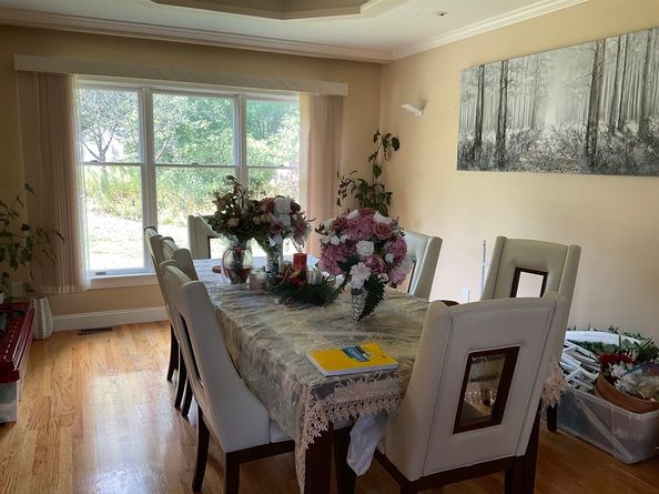 7 Homeland Cir, Saugus MA 01906