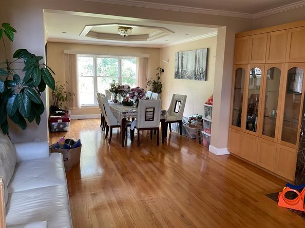 7 Homeland Cir, Saugus MA 01906
