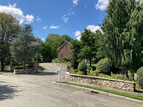 7 Homeland Cir, Saugus MA 01906