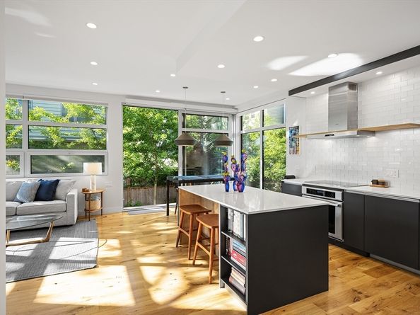 137 Walden St 137, Cambridge MA 02140