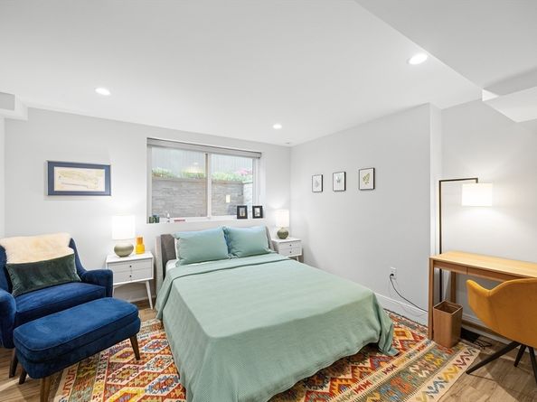 137 Walden St 137, Cambridge MA 02140