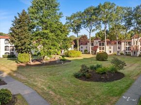 685 Oak St (Madrid Square) 1110, Brockton MA 02301