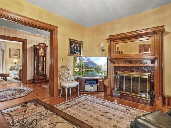 6 Tidd Ave, Woburn MA 01801