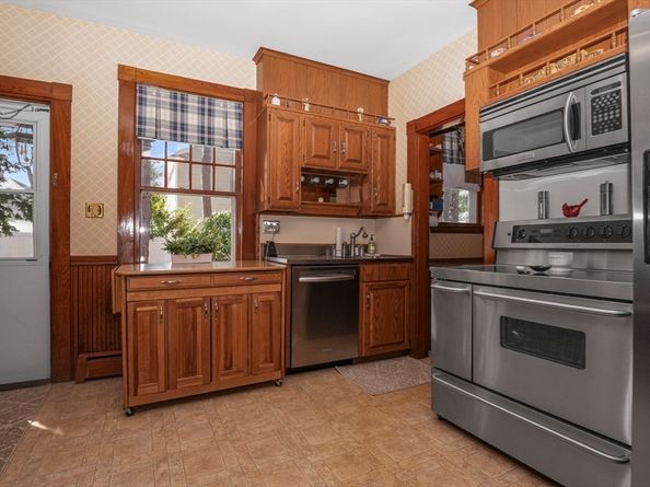 6 Tidd Ave, Woburn MA 01801