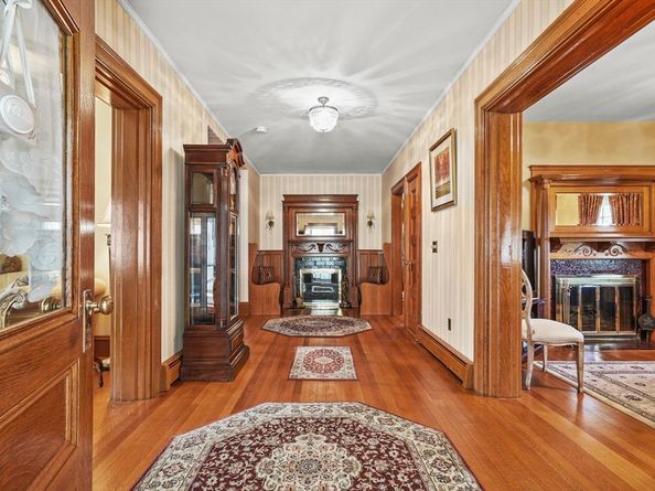 6 Tidd Ave, Woburn MA 01801