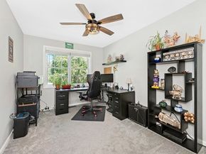 48 Old Elm St, Billerica MA 01862