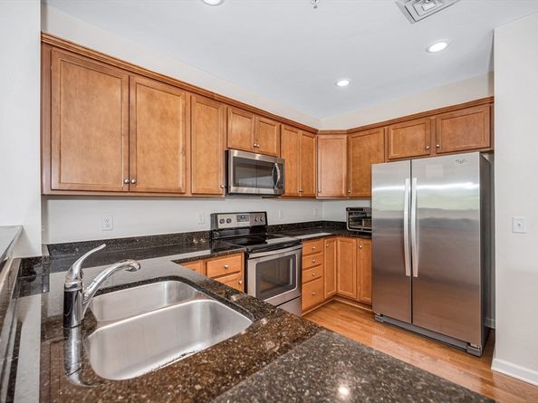 62 Abigail Way 2007, Reading MA 01867