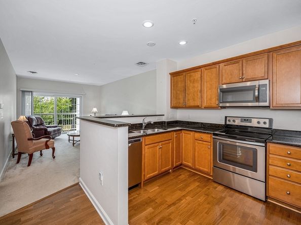 62 Abigail Way 2007, Reading MA 01867