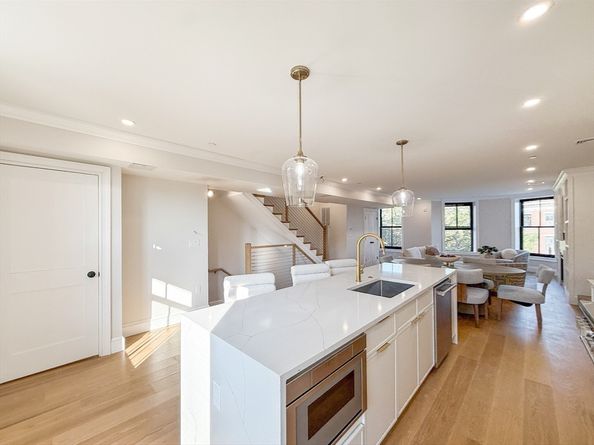 667 Tremont Street PH, Boston MA 02118