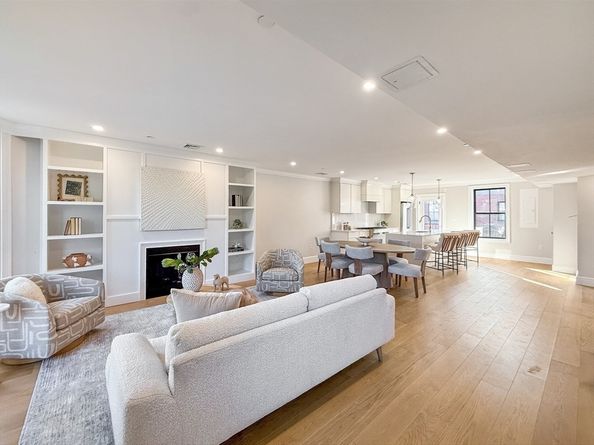 667 Tremont Street PH, Boston MA 02118