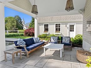 11 Beach St, Cohasset MA 02025
