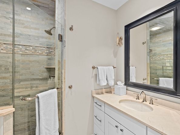 11 Beach St, Cohasset MA 02025