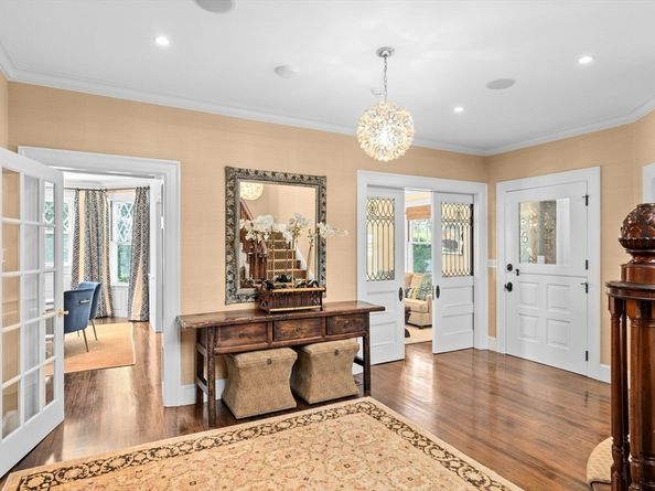 11 Beach St, Cohasset MA 02025