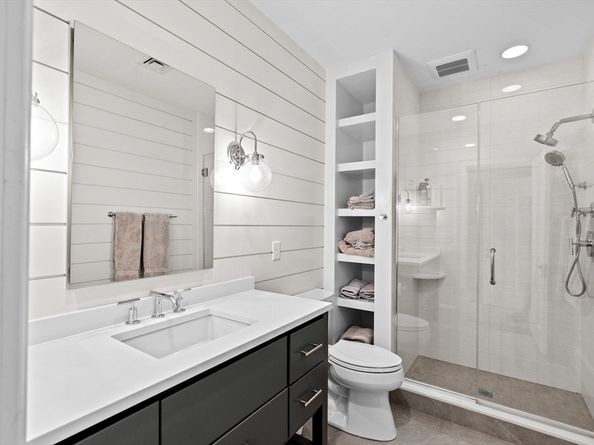 11 Beach St, Cohasset MA 02025