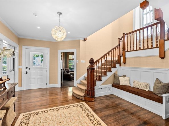 11 Beach St, Cohasset MA 02025