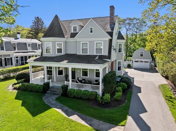 11 Beach St, Cohasset MA 02025