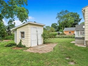 62 Crest St, Concord MA 01742