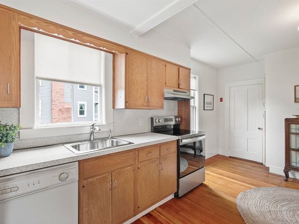 62 Crest St, Concord MA 01742