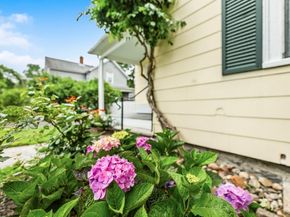 62 Crest St, Concord MA 01742