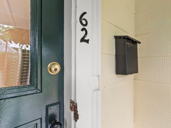 62 Crest St, Concord MA 01742
