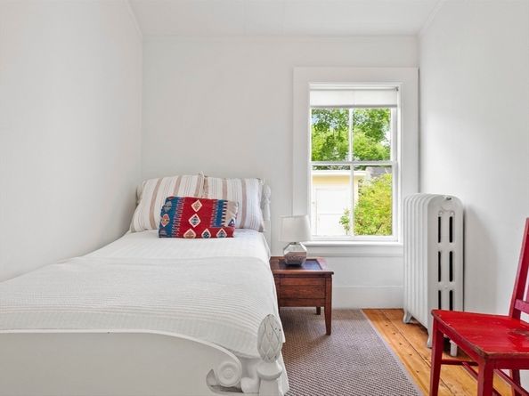 62 Crest St, Concord MA 01742