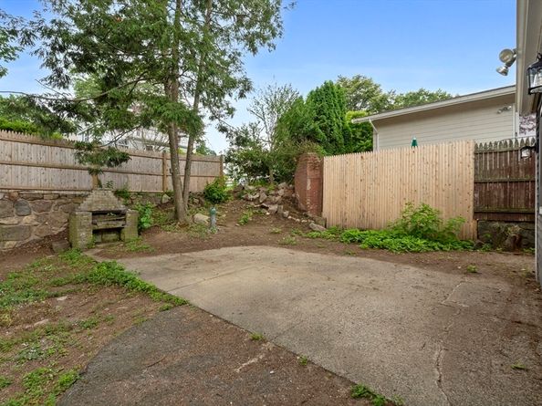 48 Lansing Rd, Lynn MA 01904