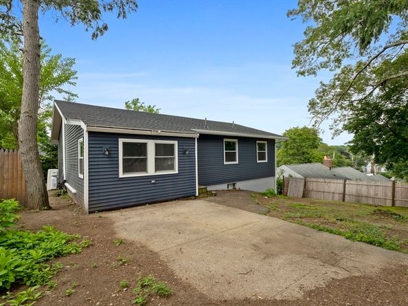 48 Lansing Rd, Lynn MA 01904
