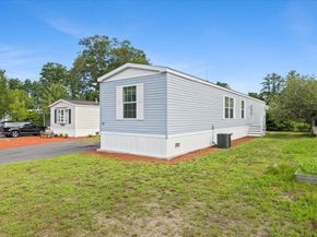 132 Queen Dr, Wareham MA 02576