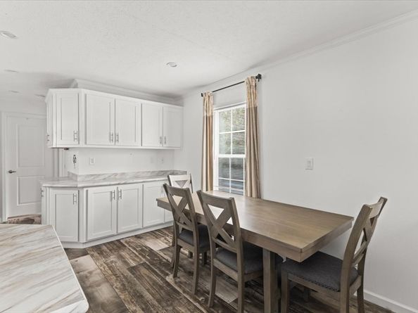 132 Queen Dr, Wareham MA 02576