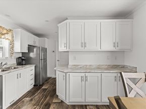 132 Queen Dr, Wareham MA 02576