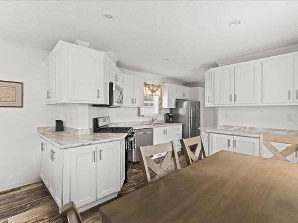 132 Queen Dr, Wareham MA 02576