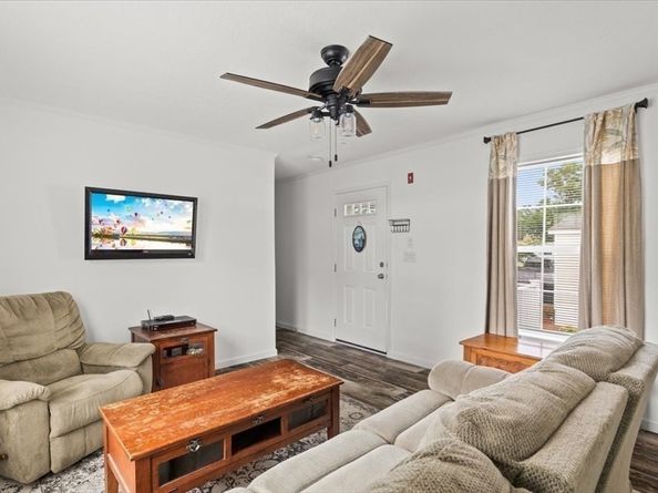 132 Queen Dr, Wareham MA 02576