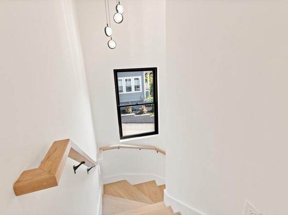 94 Lexington St, Watertown MA 02472