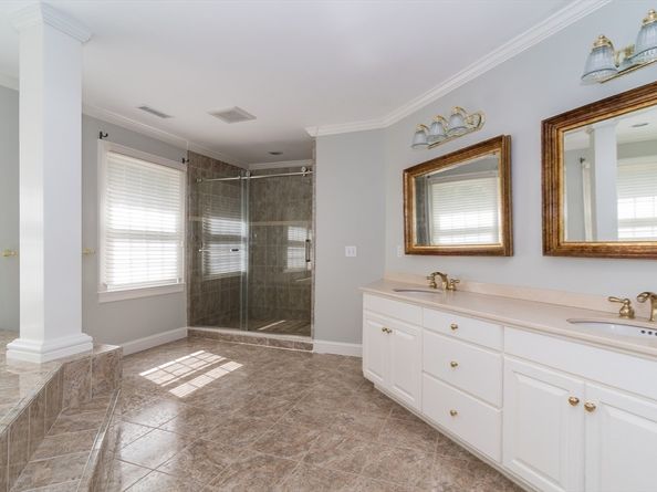 169 Claybrook Road, Dover MA 02030