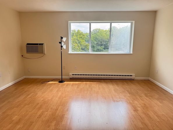 11 Weld St 37, Framingham MA 01702