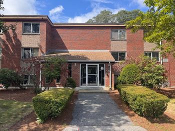 11 Weld St