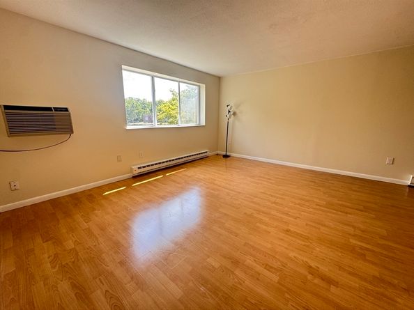 11 Weld St 37, Framingham MA 01702