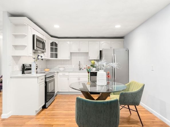 15 Francis 33, Brookline MA 02446