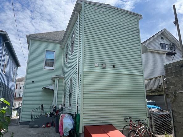 796 Broadway, Chelsea MA 02150