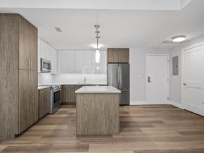 771 Harrison Ave 6G, Boston MA 02118