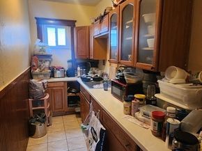 42 Bridgeport St, Worcester MA 01604
