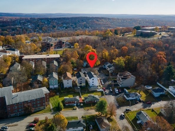 42 Bridgeport St, Worcester MA 01604