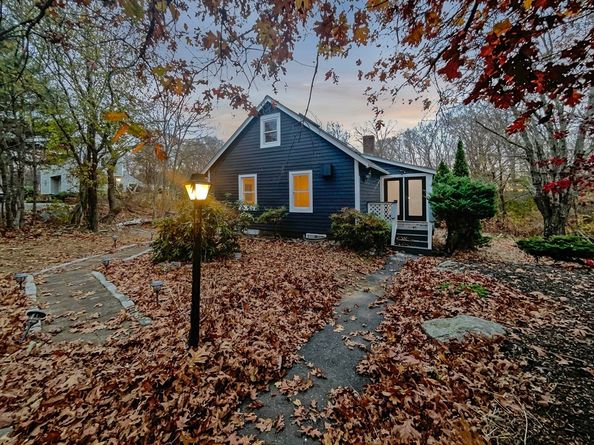 8 Wyman Ave, Salem MA 01970