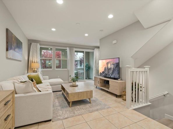 106 Lemmon Terrace, Sunnyvale CA 94086