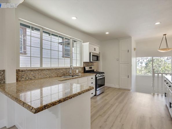 2036 E 20th Street, Oakland CA 94606